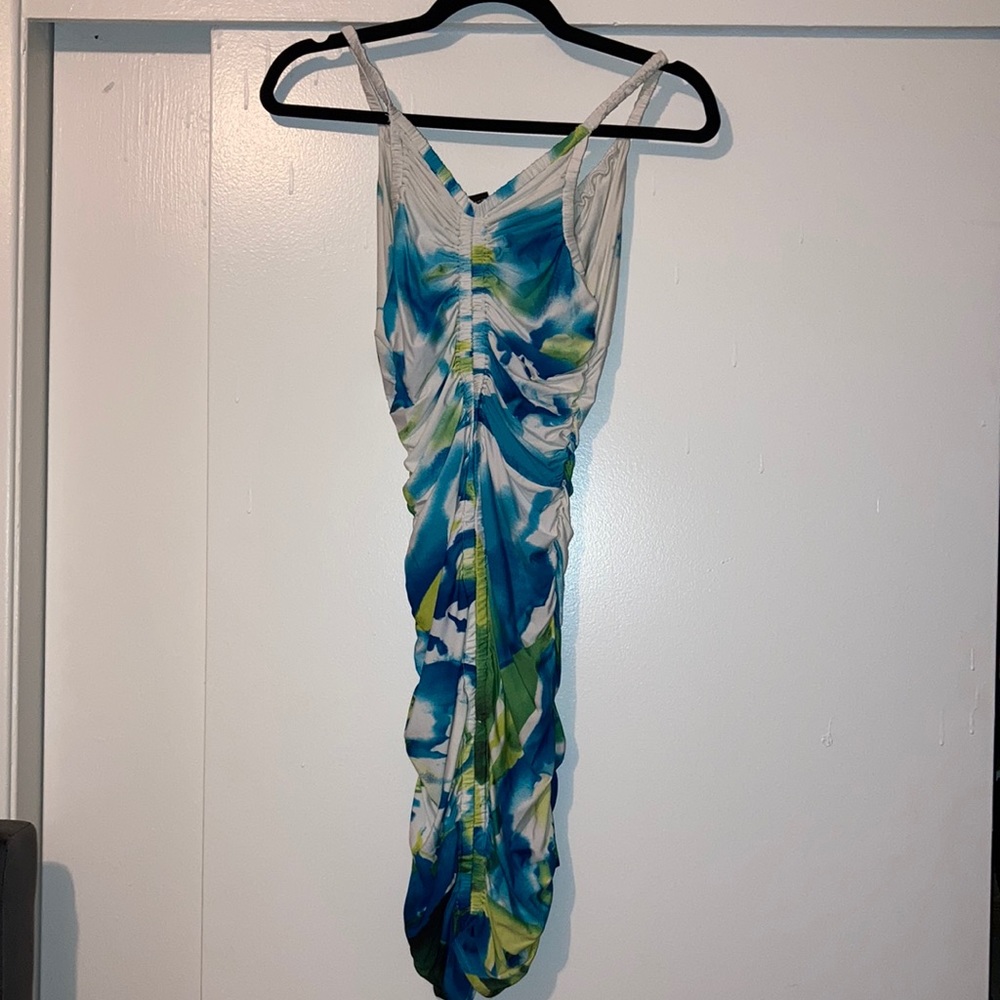 Summer ruched - Picture 3 of 3